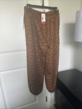 bryn Walker Brown Textured Elastic-Waist Cropped Trousers